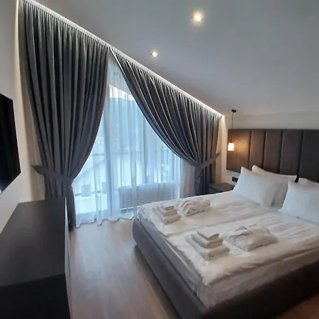 Chalet Ecoberghaus - котеджне містечко *