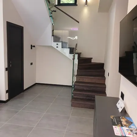 Ecoberghaus - котеджне містечко