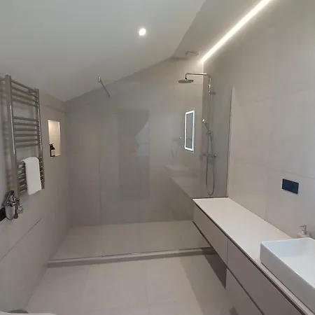 Ecoberghaus - котеджне містечко *