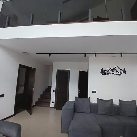 Ecoberghaus - котеджне містечко * Bukovel