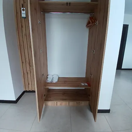 Ecoberghaus - котеджне містечко * Bukovel