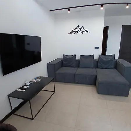 Ecoberghaus - котеджне містечко *