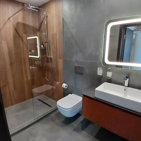 Ecoberghaus - котеджне містечко Chalet Bukowel